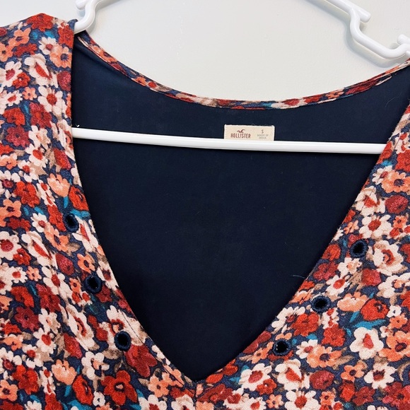 Hollister Floral Print Dress - Picture 3 of 4